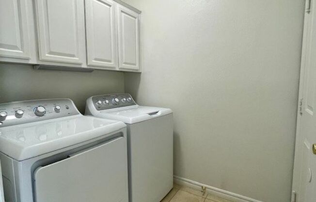 2 beds, 2 baths, $2,500