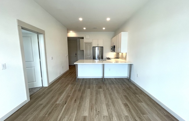 2880 FRONTERA DR