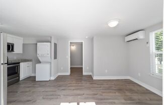 1 bed, 1 bath, $1,200, Unit Unit B