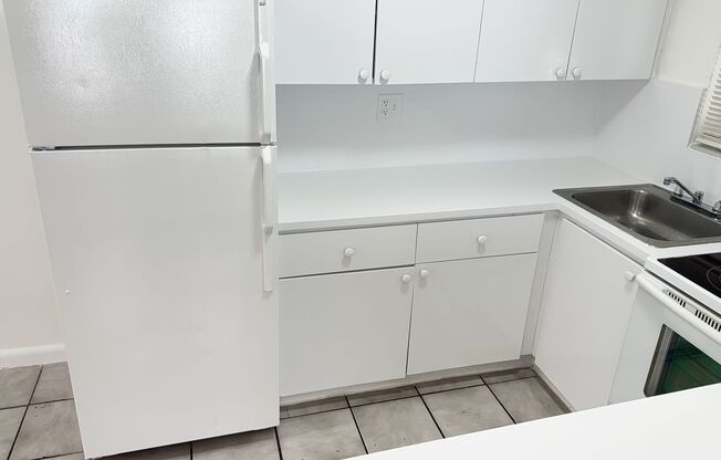 1 bed, 1 bath, 520 sqft, $1,600, Unit AG 11