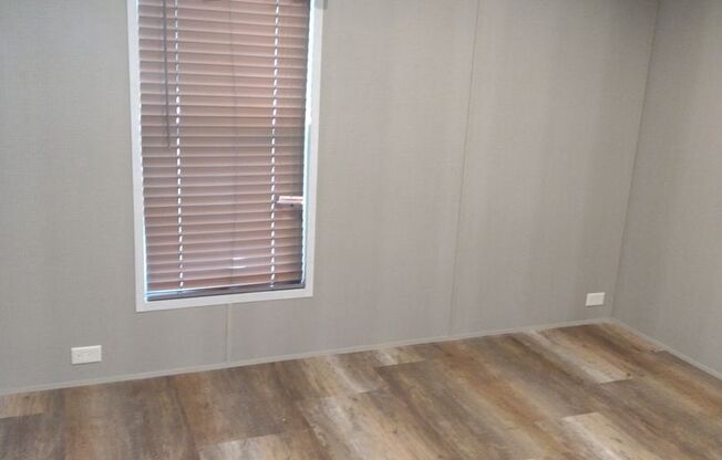 2 beds, 1 bath, 624 sqft, $795, Unit 740