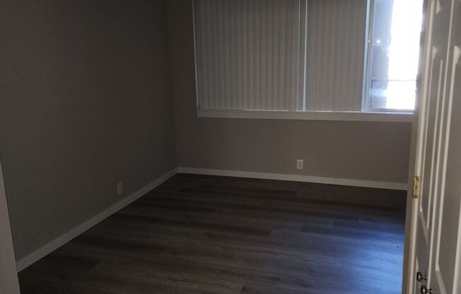 1 bed, 1 bath, 576 sqft, $1,545, Unit 301