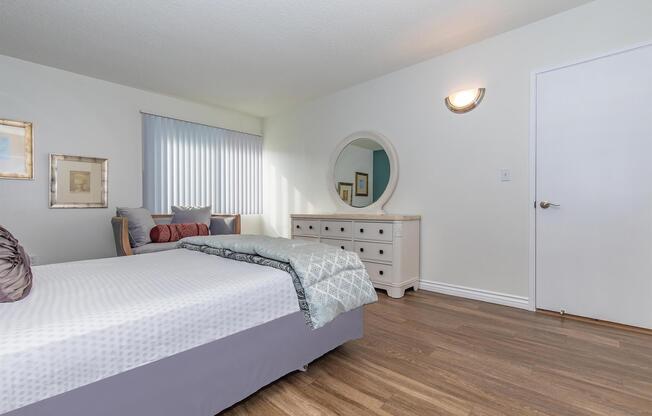 WOOD PLANK STYLE FLOORING