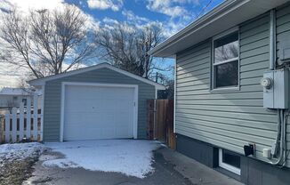 5 beds, 2 baths, $2,300