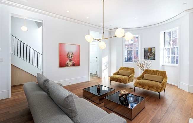 21 CHESTNUT ST