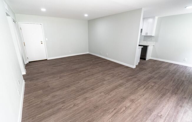 1 bed, 1.5 baths, 995 sqft, $2,698, Unit 107