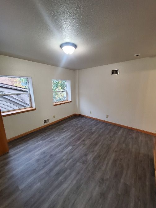 2934 S 9 ST