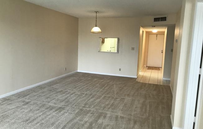 1 bed, 1.5 baths, $1,600, Unit #505E