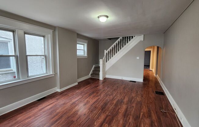 1st MONTH FREE*! Twin home with stainless appliances, washer & dryer in basement, central A/C, pets ok*!