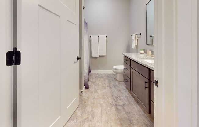 Studio, 1 bath, 595 sqft, $1,235, Unit 214