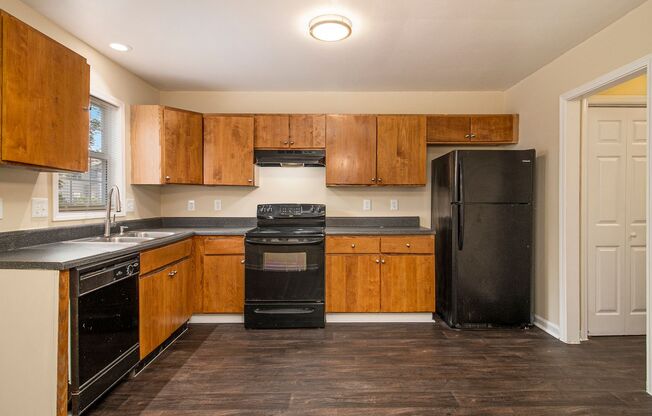 2 beds, 2.5 baths, $1,395, Unit 2684 Chupp Rd