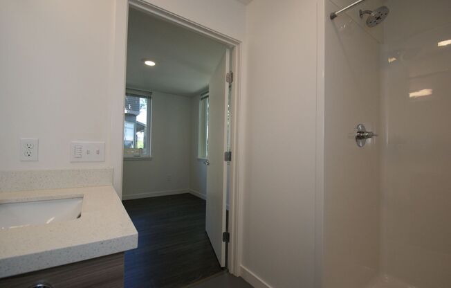 1 bed, 1 bath, 368 sqft, $1,450, Unit 110