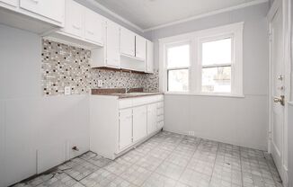 1909 Treadway Ave, Cleveland, OH 44109-3654