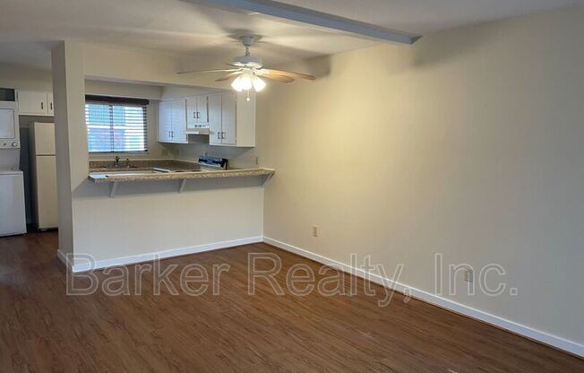 7042 ALT LONGSTREET DR