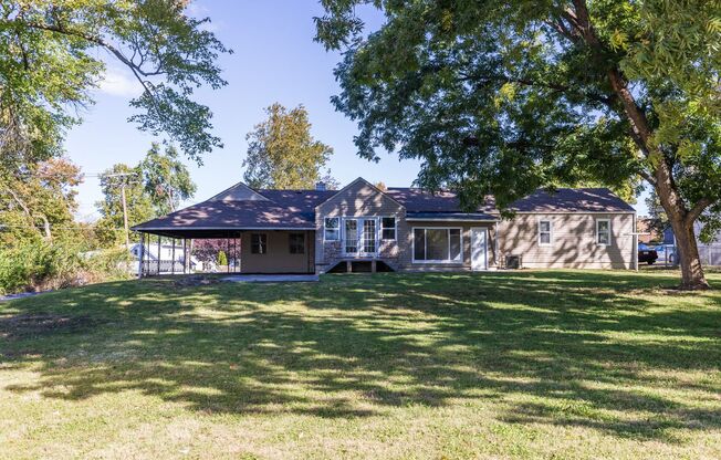Spacious St. Ann Home with Large Detached Garage - Presented By Tiffany Gerling's Team