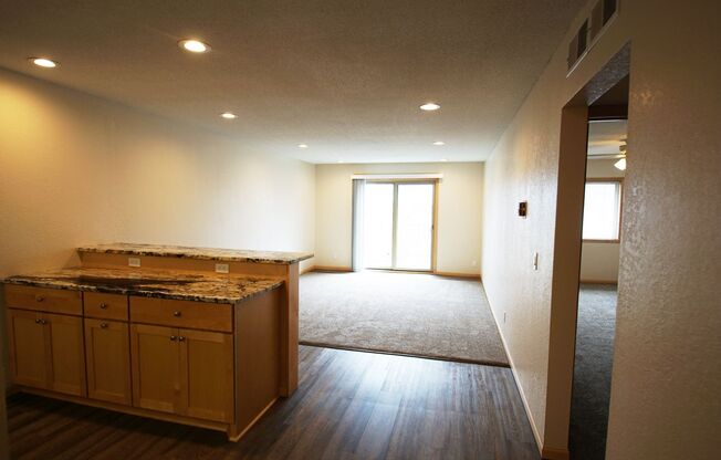 1 bed, 1 bath, 780 sqft, $1,374, Unit 410