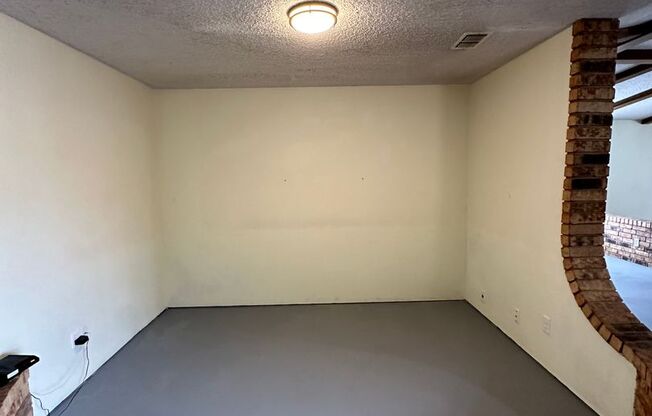 A Large 2 Bed with Sauna and walk in Jacuzzi! Large Rec Room!