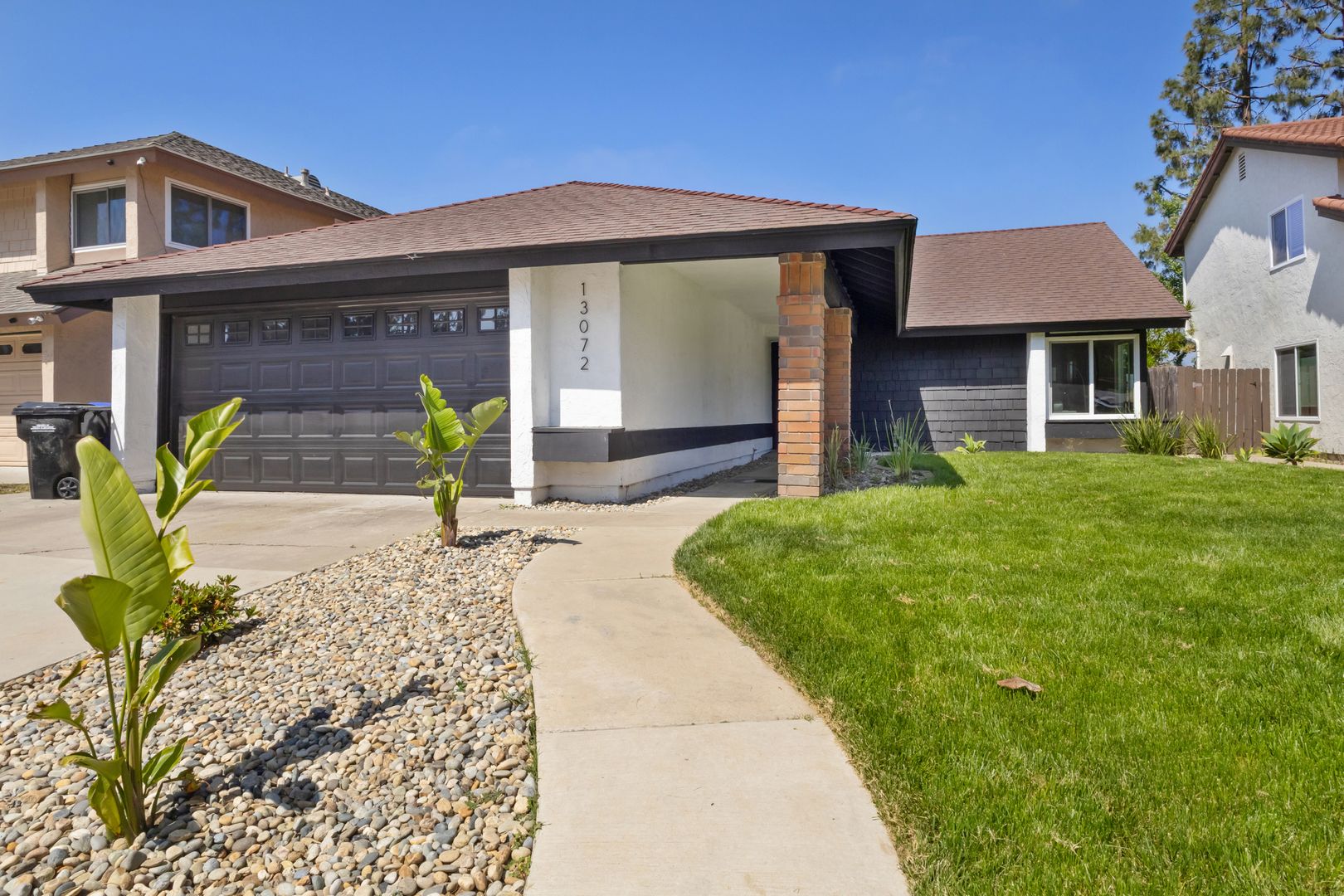Beautifully Renovated 3 Bed/2 Bath Home in Rancho Peñasquitos – Available Now!