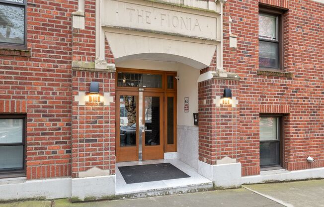1 bed, 1 bath, 796 sqft, $1,795, Unit 101
