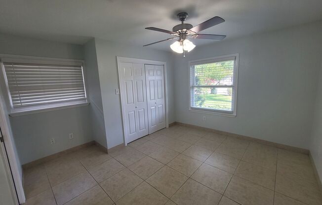 3 beds, 2 baths, $2,500