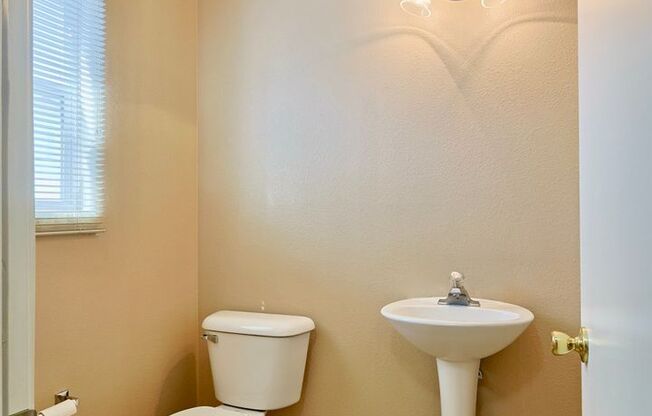 3 beds, 2.5 baths, $1,750