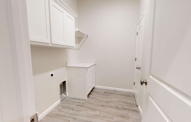 3 bed 2 bath on West side Norman in gated community!