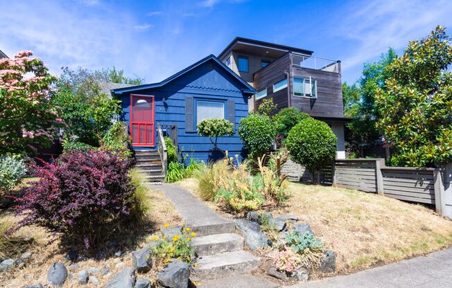 2bd/1ba Seattle Home