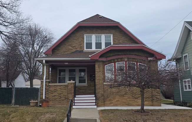 3 bedroom Cudahy lower