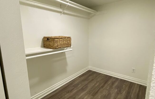 Studio, 1 bath, 500 sqft, $2,095, Unit 47-GLR
