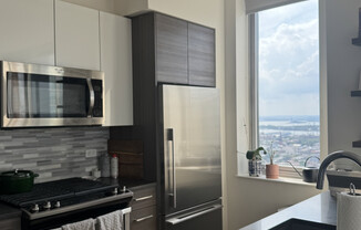 1 bed, 1 bath, $4,663, Unit 33Q