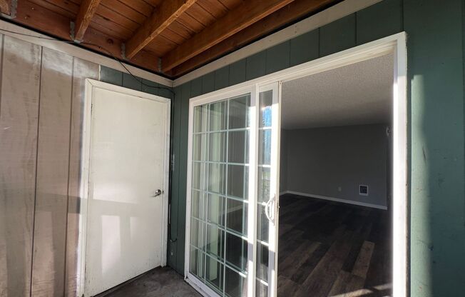 2 beds, 1 bath, 825 sqft, $1,300, Unit 306