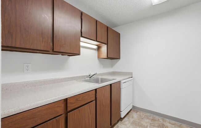 1 bed, 1 bath, 700 sqft, $1,175, Unit 30