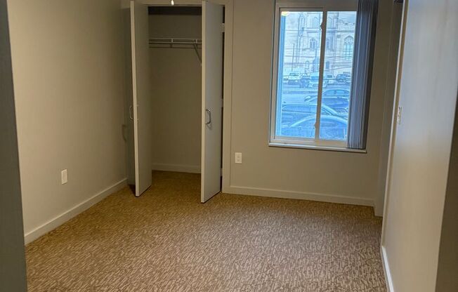 2 beds, 2 baths, 970 sqft, $1,495, Unit Unit 216