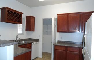 RESORT LIFESTYLE LIVING TO THE FULLEST.  1 BDRM 1 BATH NICE BALCONY OVERLOOKS GREENBELT