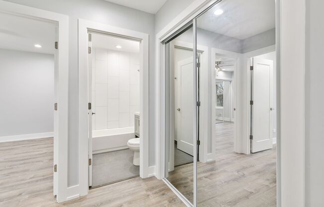 3 beds, 2 baths, $2,900, Unit 1301-3E