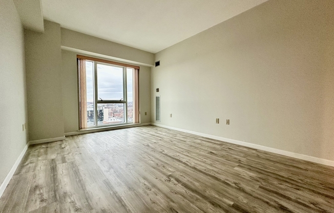 2 beds, 2 baths, 1,114 sqft, $4,200, Unit 2007