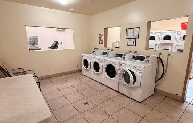 2 Bed, 2 Bath Fullerton Condo For Rent w/ AC & Garage!