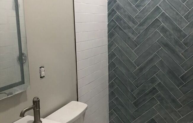 1236 N 5th ST Unit 2