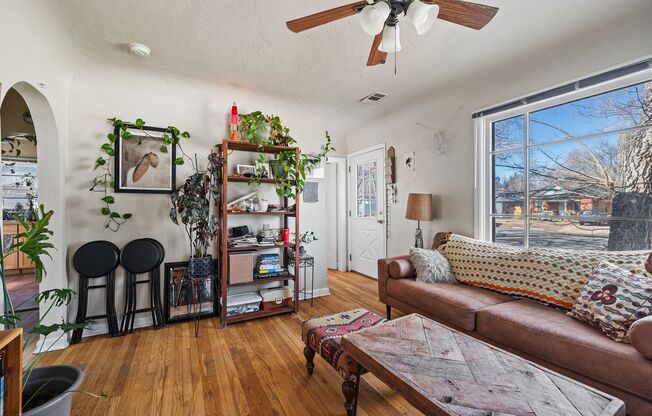 Excellent Main Floor Duplex Unit in Heart of Fort Collins!