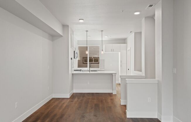 2 beds, 2.5 baths, 1,146 sqft, $2,995, Unit 7828-102