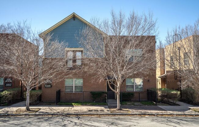 College Ave Apartments