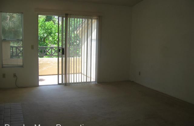 2081 Lakeridge Circle #202