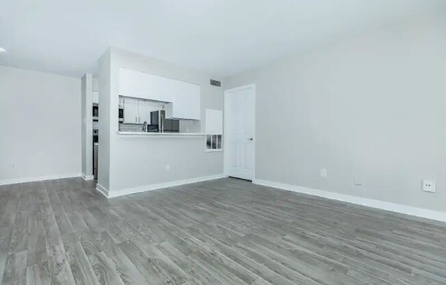 Experience modern living at Cali Crossing Apartments, where open layouts and stylish finishes redefine comfort. Enjoy spacious interiors, natural light, and a welcoming atmosphere. Schedule your tour today to find your perfect home!