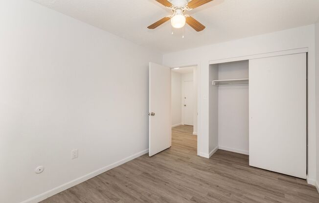 Applewood Apartments