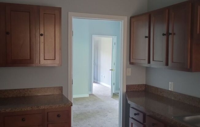 Cute and Cozy 1 bedroom house in the heart of the Shawnee Neighborhood
