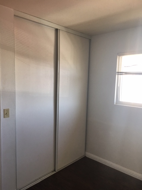 1 bed, 1 bath, 450 sqft, $1,900, Unit 8