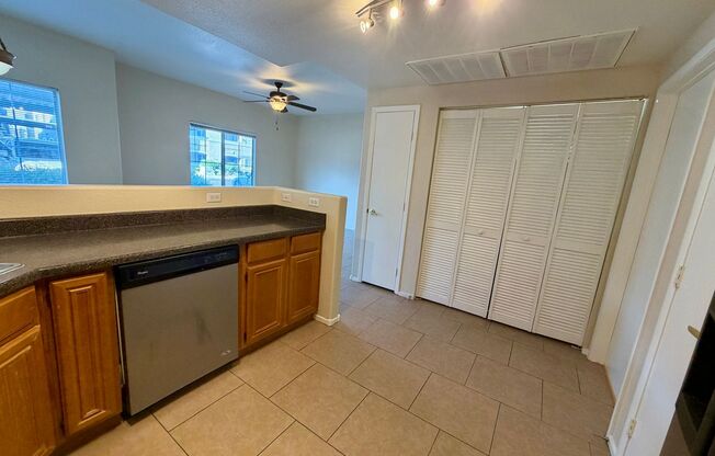 2 beds, 2 baths, $1,495, Unit # 136