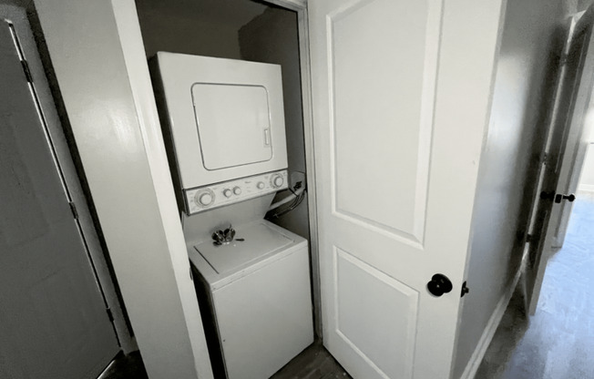 200 E 22 ST