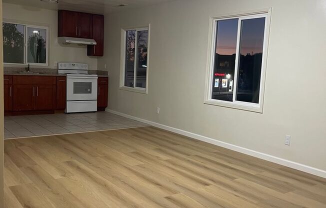 Recently Remodeled 2 Bedroom, on San Pablo Ave, in East Richmond Area