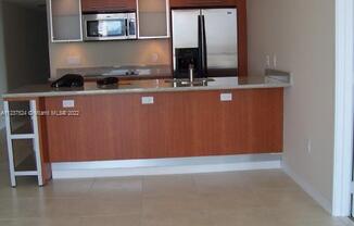 185 SW 7 ST